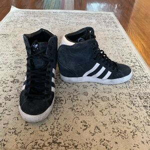 Navy and White High-Top wedge heel Adidas